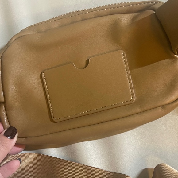 Steve Madden- Tan Faux leather belt bag- EUC - Picture 5 of 9